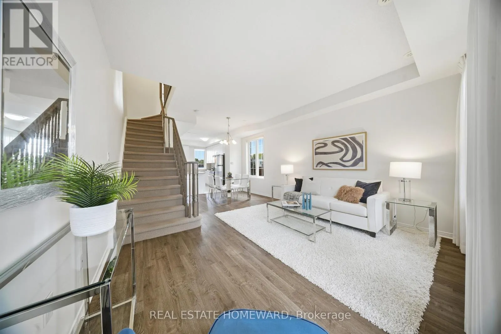 20 - 4707 KINGSTON ROAD