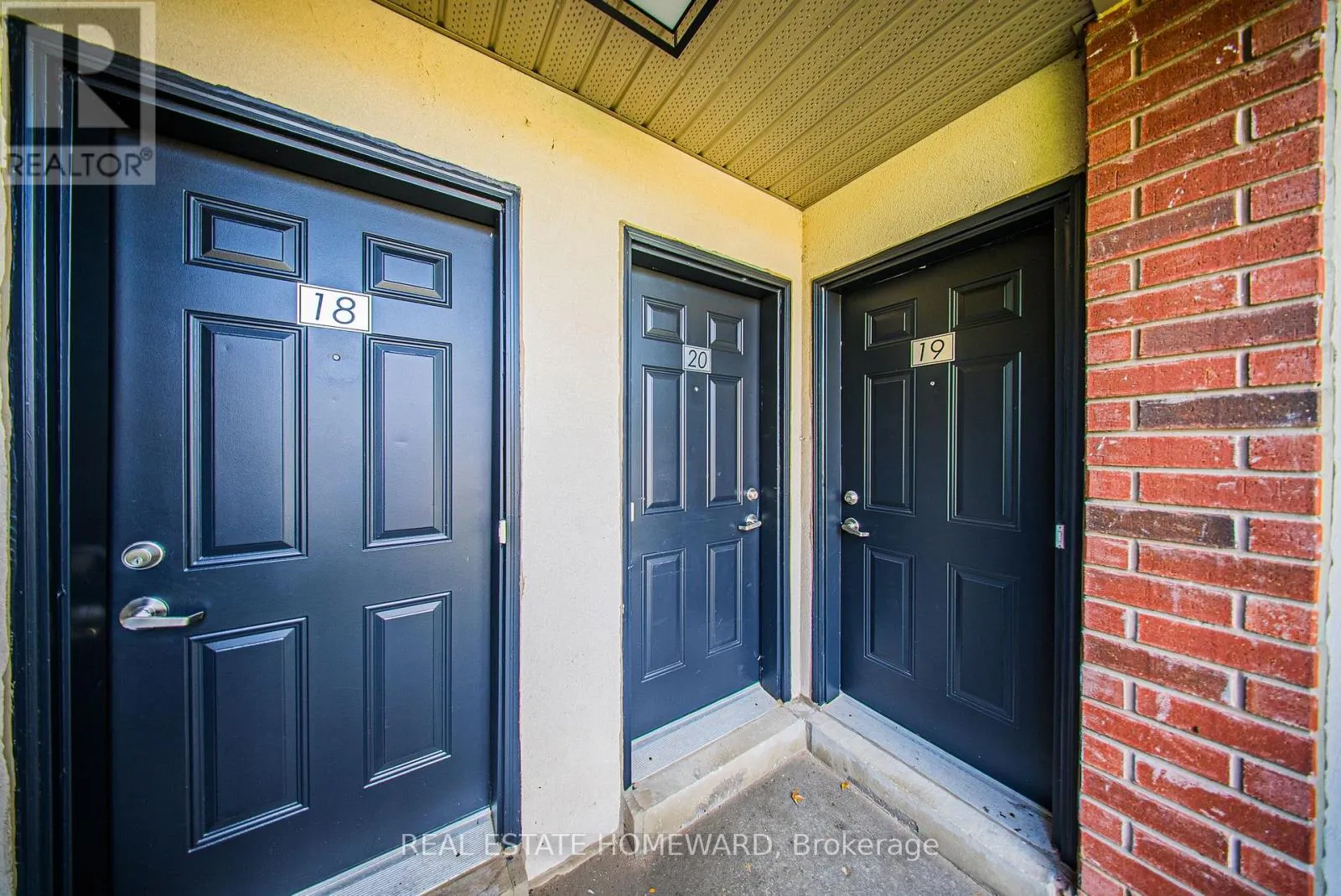 20 - 4707 KINGSTON ROAD