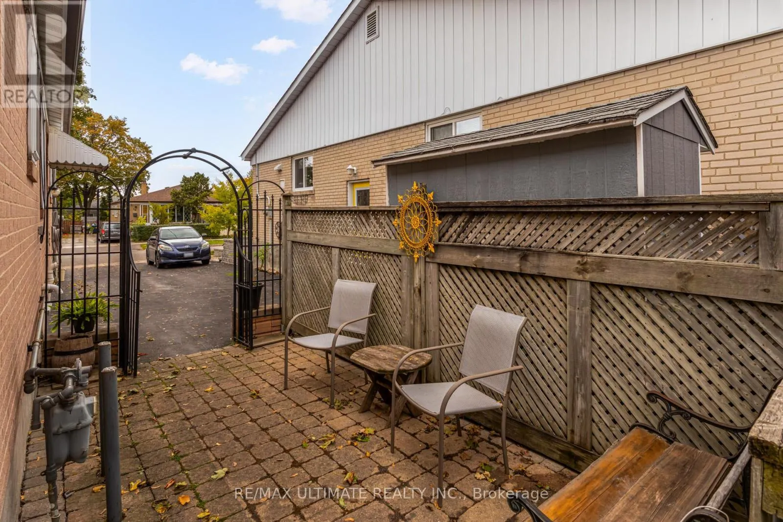 29 CLAPPERTON AVENUE