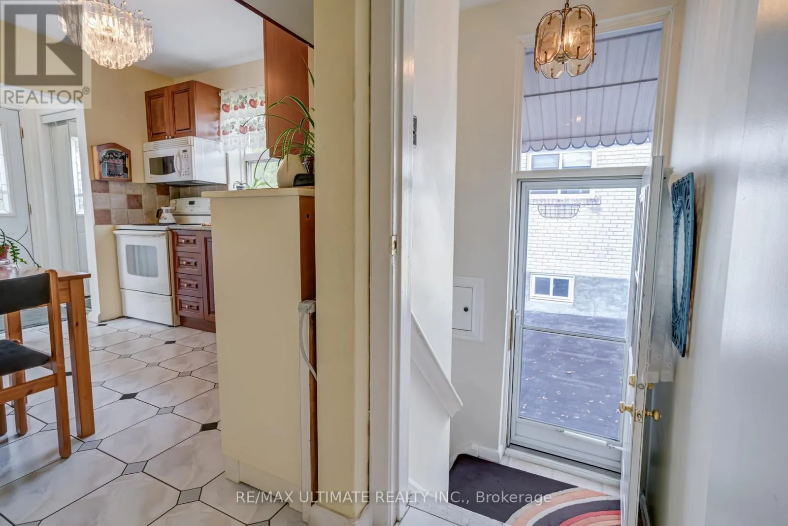 29 CLAPPERTON AVENUE