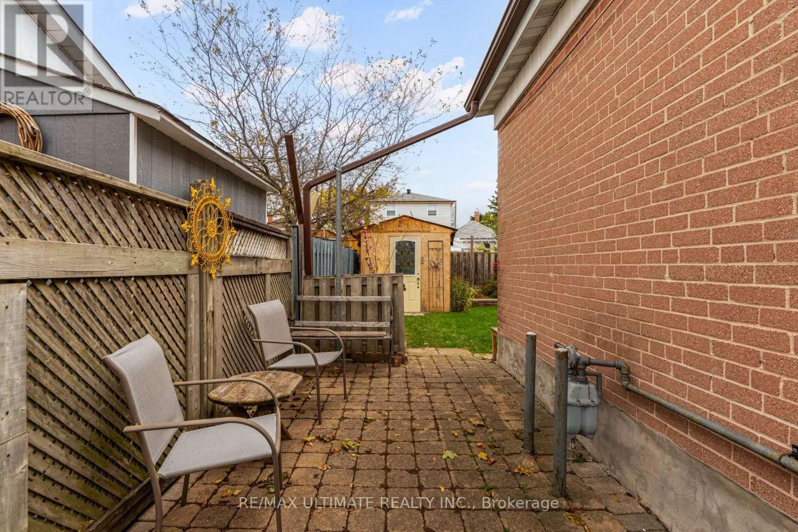29 CLAPPERTON AVENUE