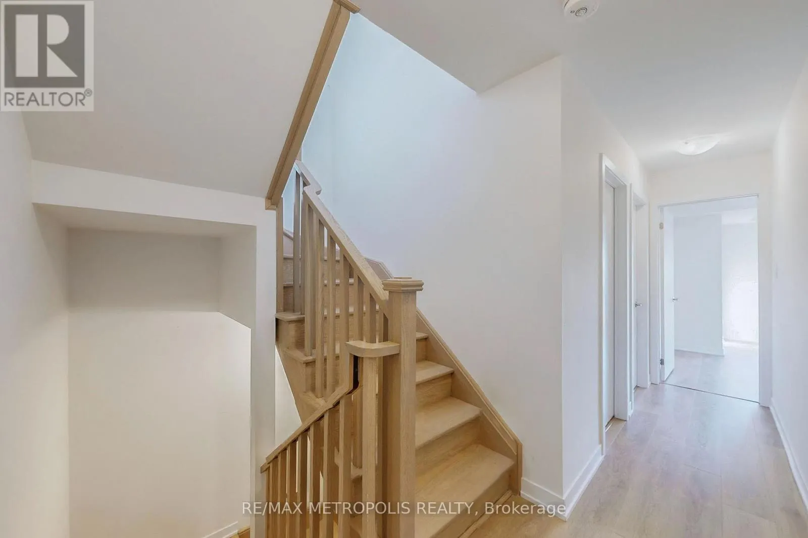 510 - 1865 PICKERING PARKWAY