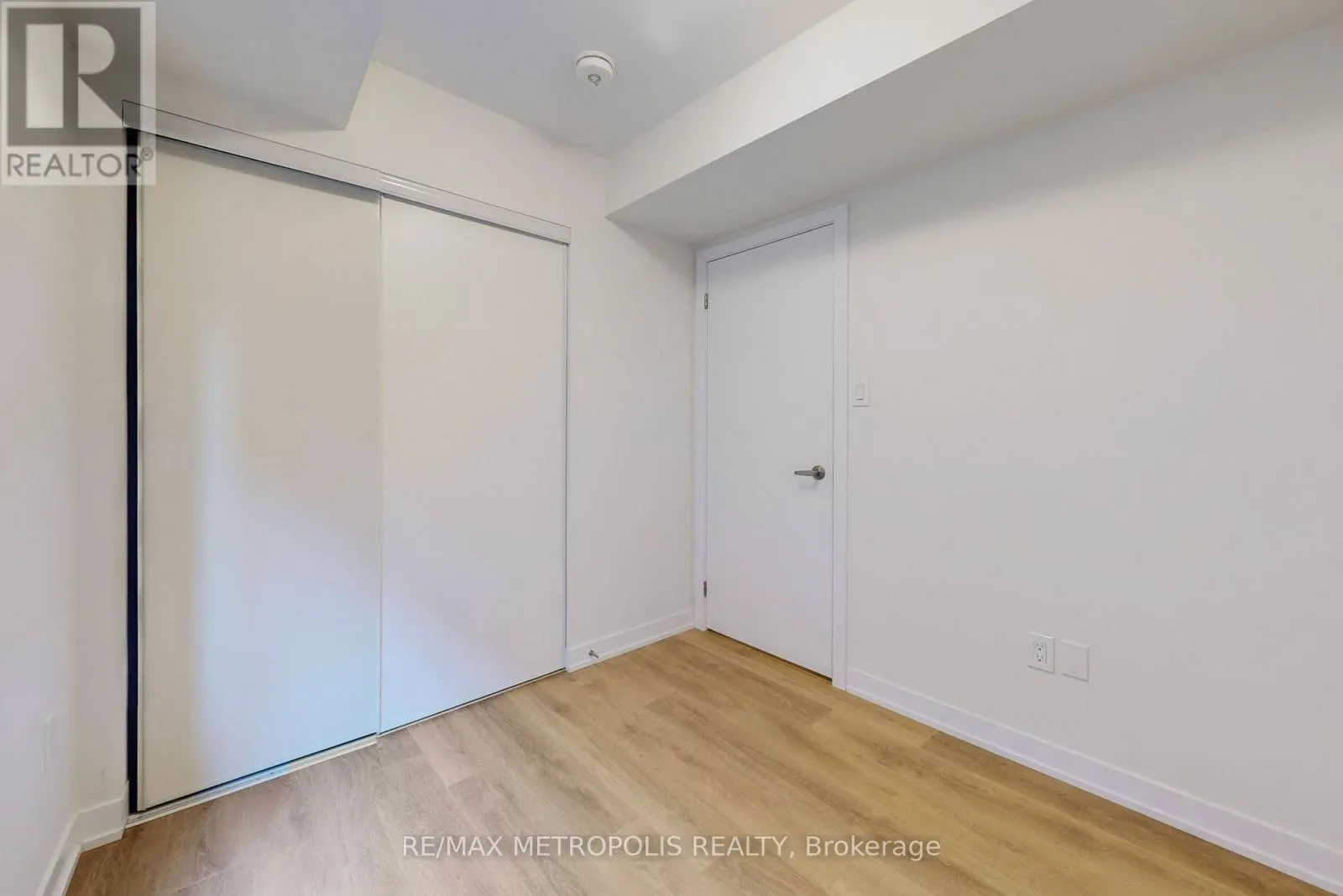 510 - 1865 PICKERING PARKWAY