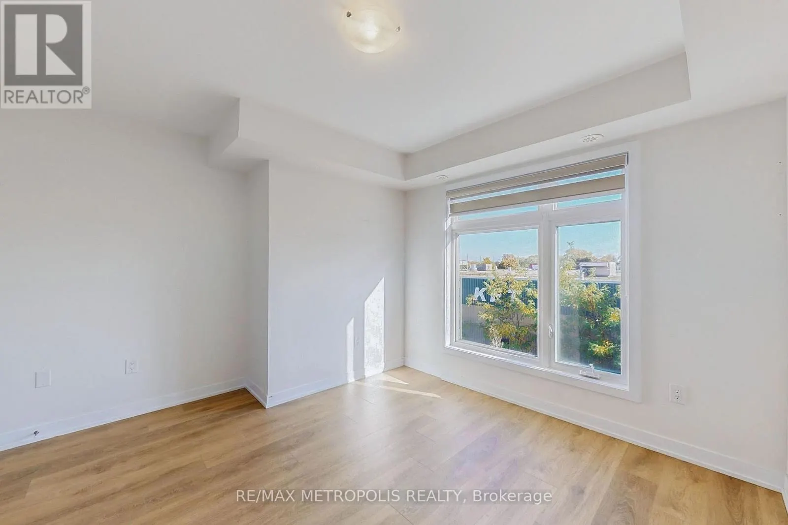 510 - 1865 PICKERING PARKWAY