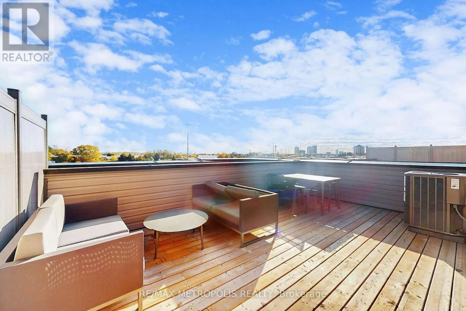 510 - 1865 PICKERING PARKWAY