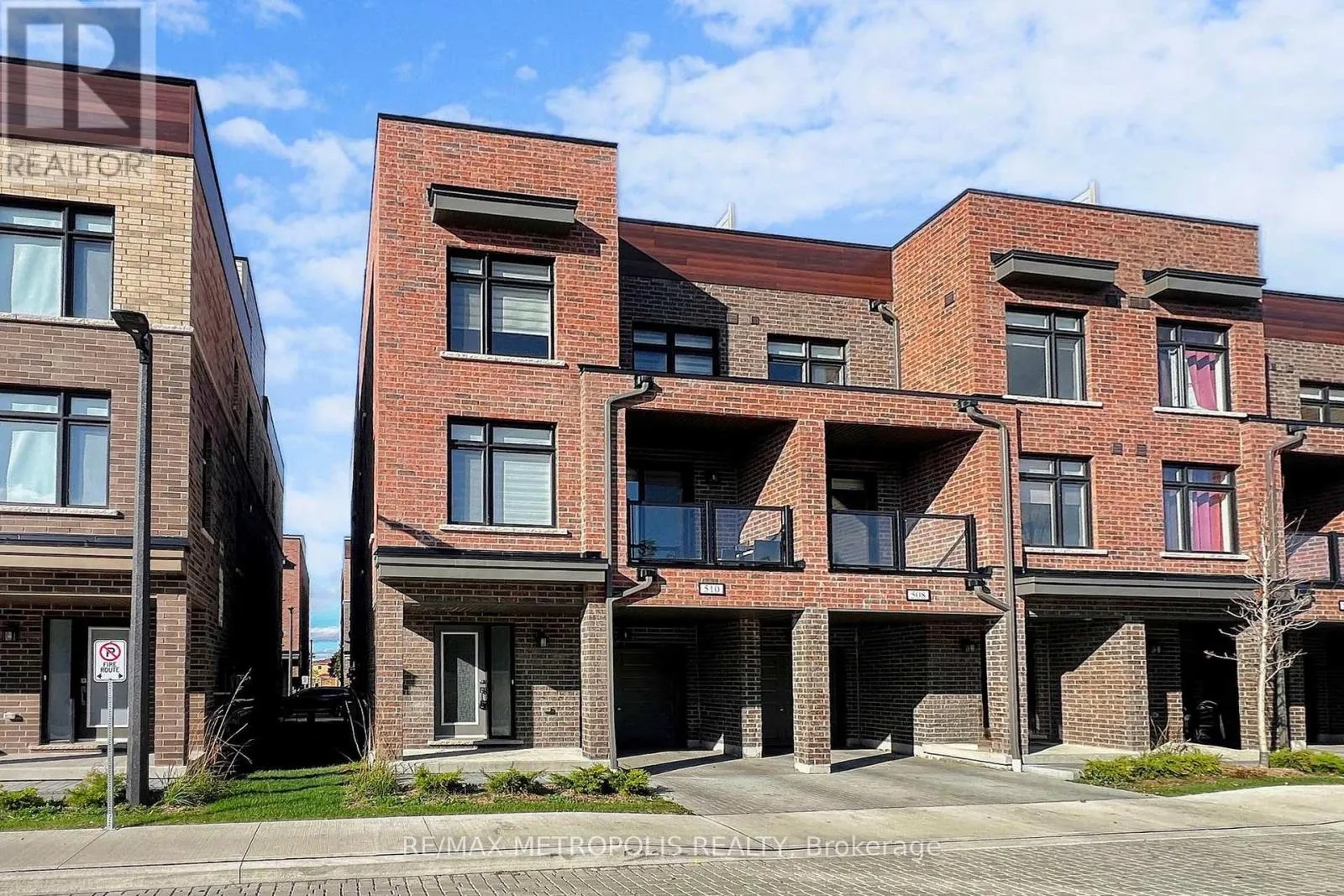 510 - 1865 PICKERING PARKWAY