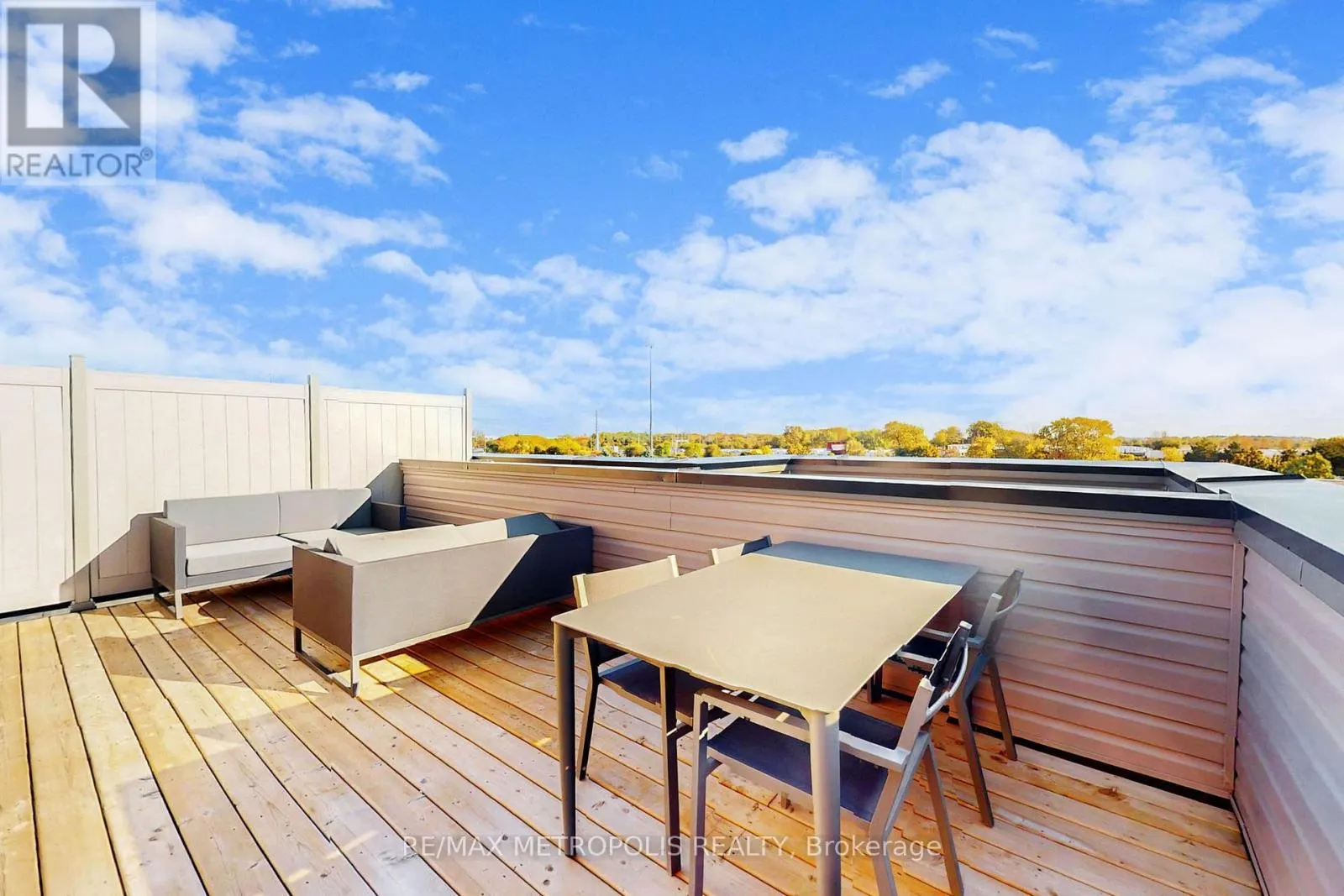 510 - 1865 PICKERING PARKWAY