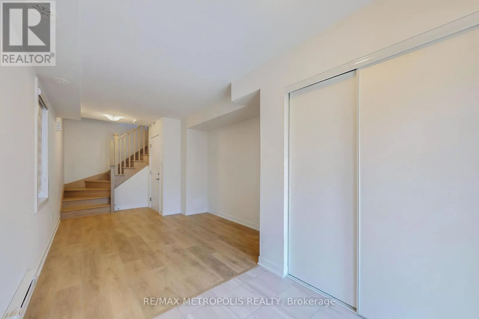 510 - 1865 PICKERING PARKWAY