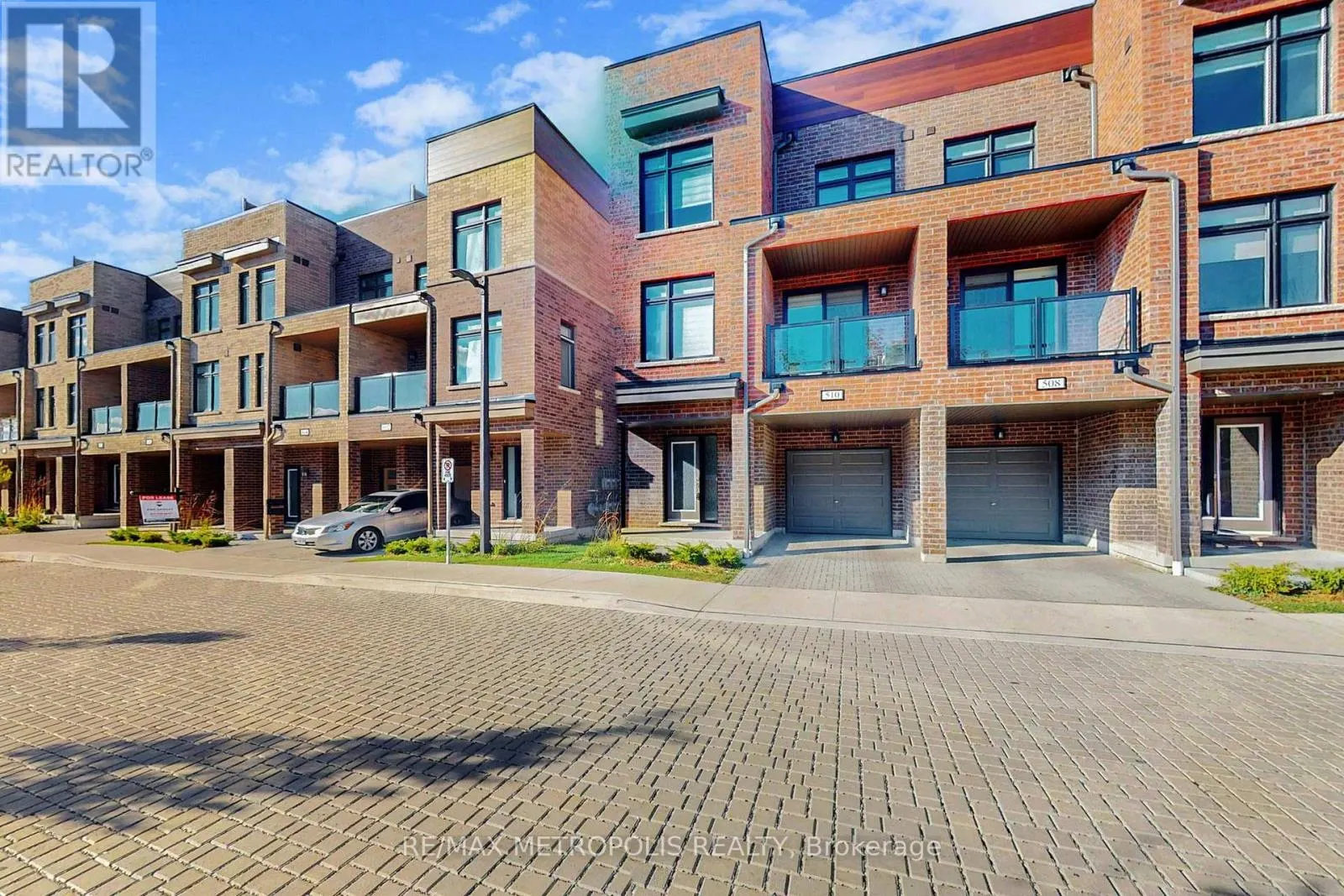 510 - 1865 PICKERING PARKWAY