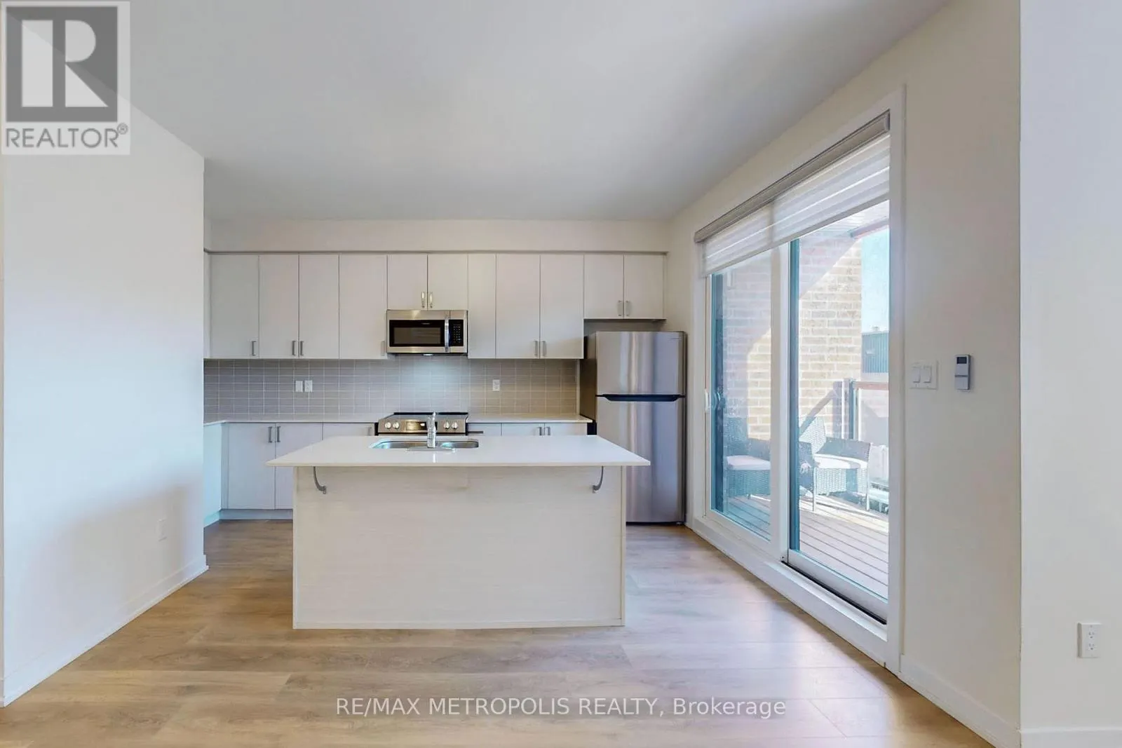 510 - 1865 PICKERING PARKWAY