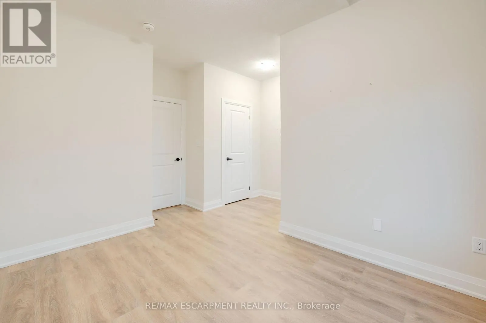 1156 SKYRIDGE BOULEVARD