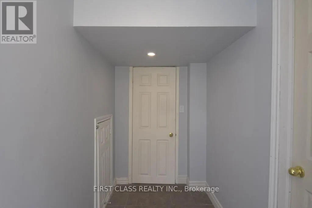 BSMT - 41 COOMER CRESCENT
