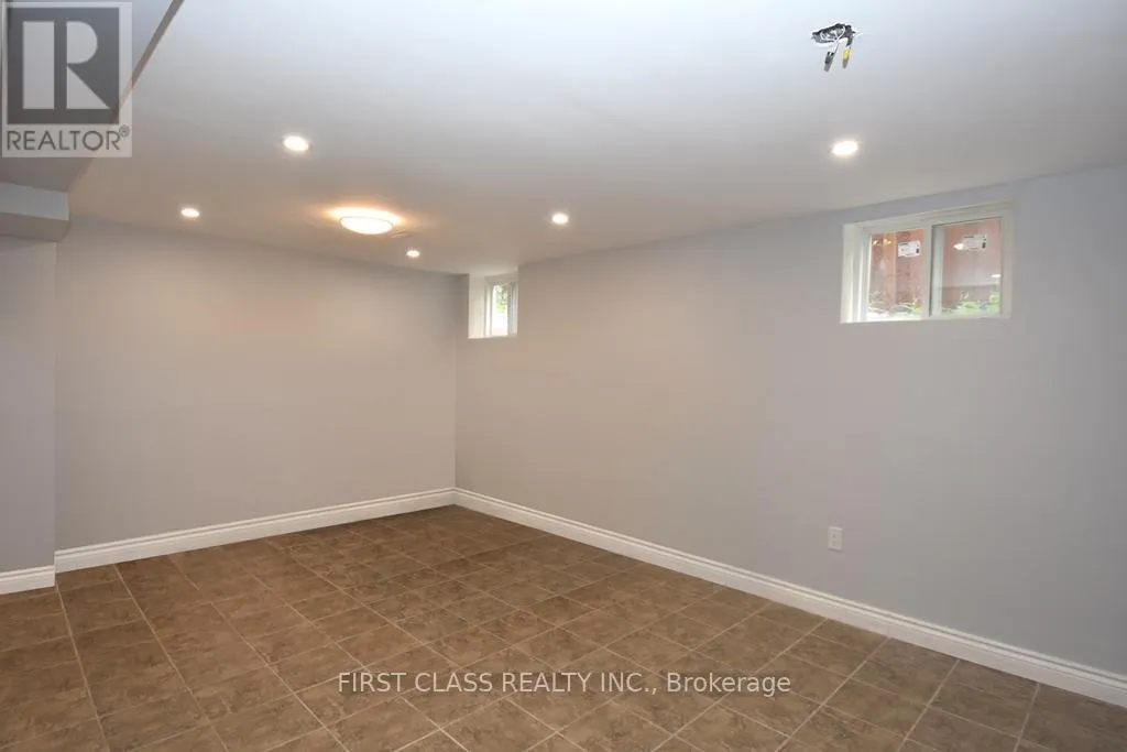 BSMT - 41 COOMER CRESCENT
