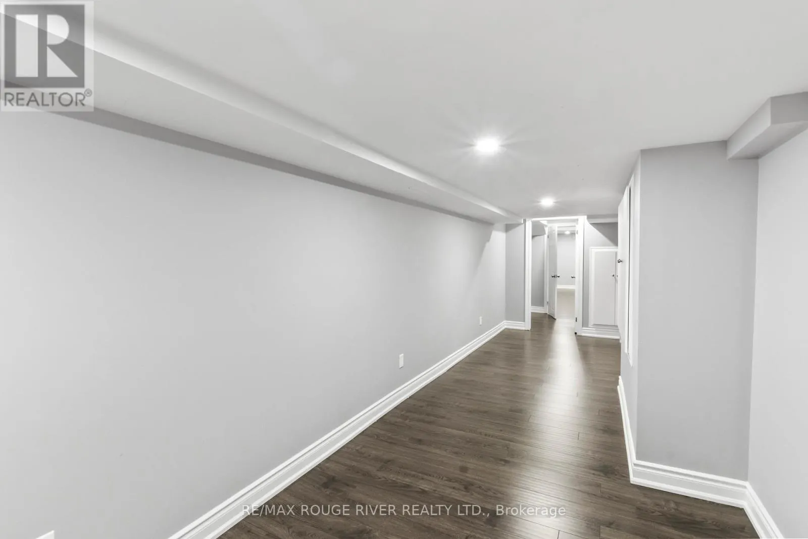 32 BEER CRESCENT