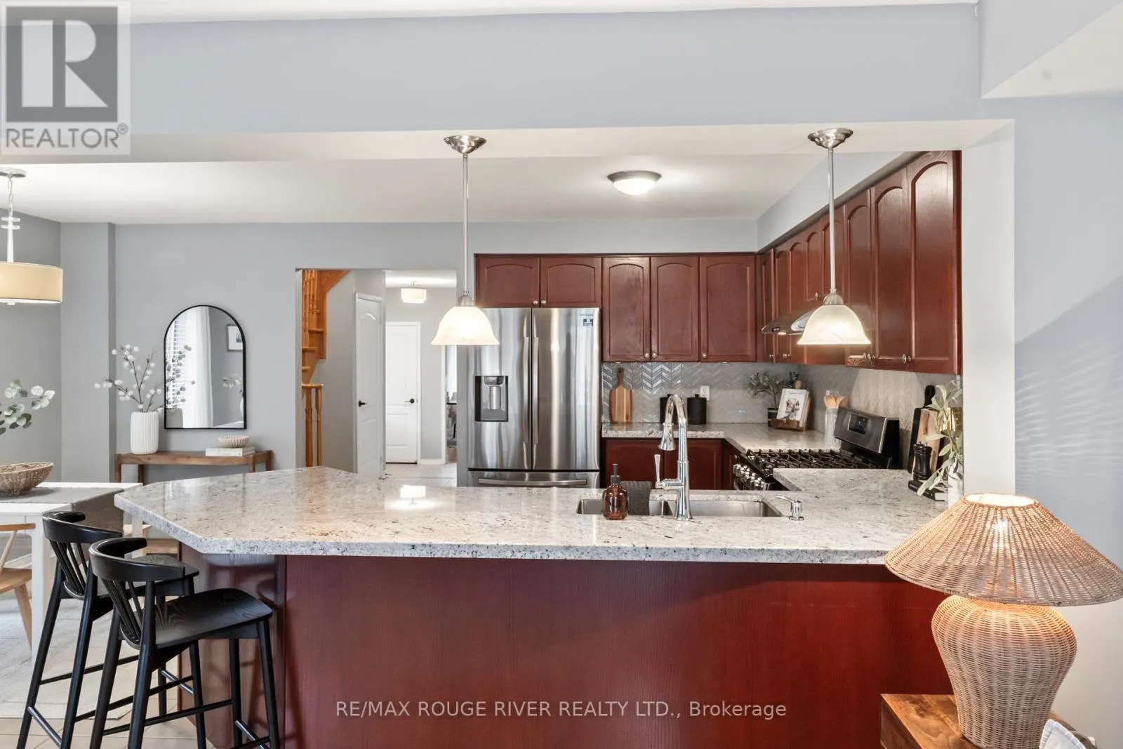 32 BEER CRESCENT