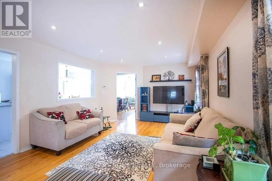 15 BEXLEY CRESCENT