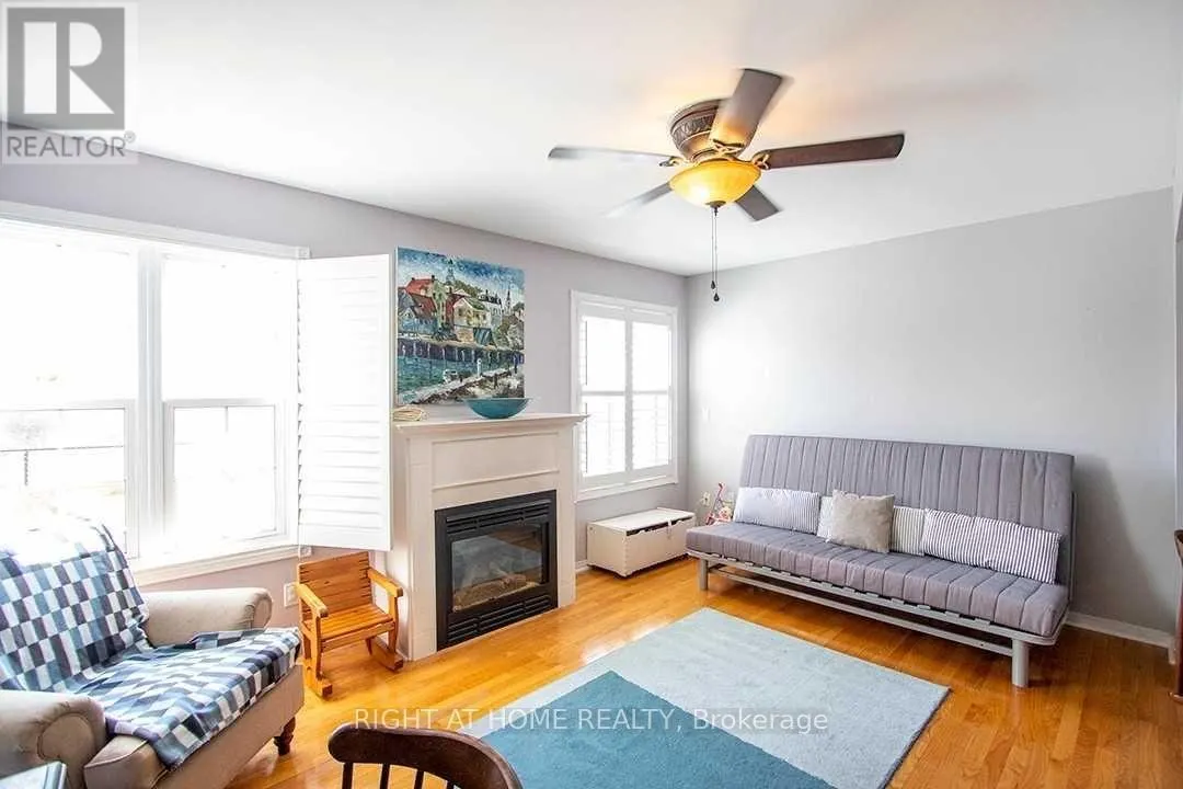 15 BEXLEY CRESCENT