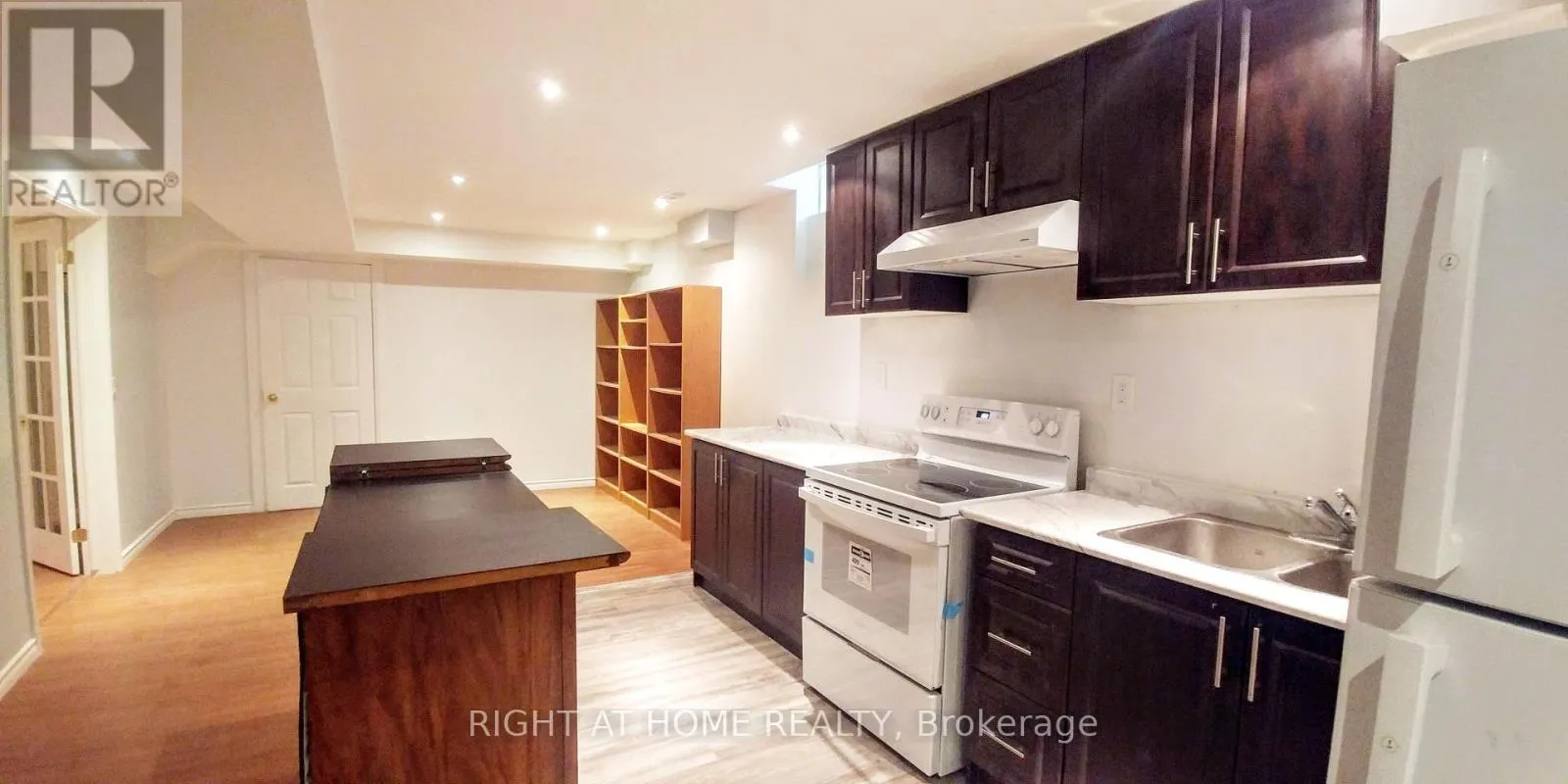15 BEXLEY CRESCENT