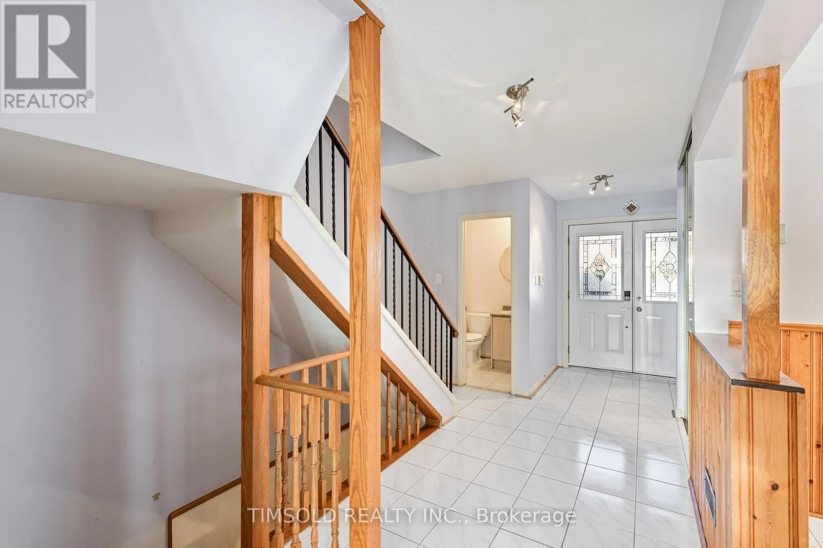 47 CAROLBREEN SQUARE