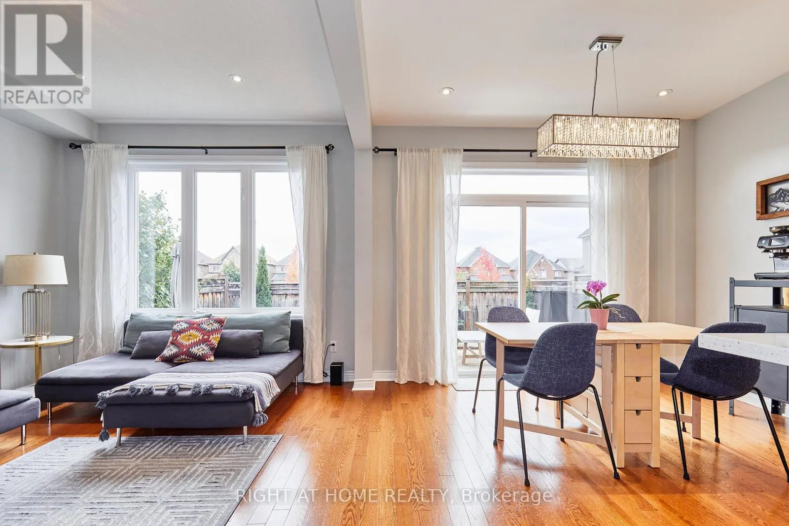 71 KEITH-WRIGHT CRESCENT
