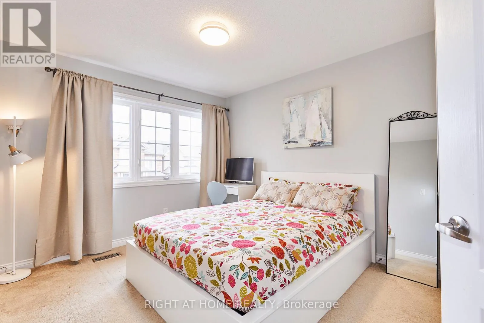 71 KEITH-WRIGHT CRESCENT