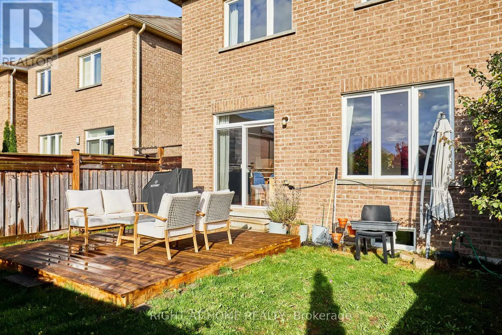 71 KEITH-WRIGHT CRESCENT