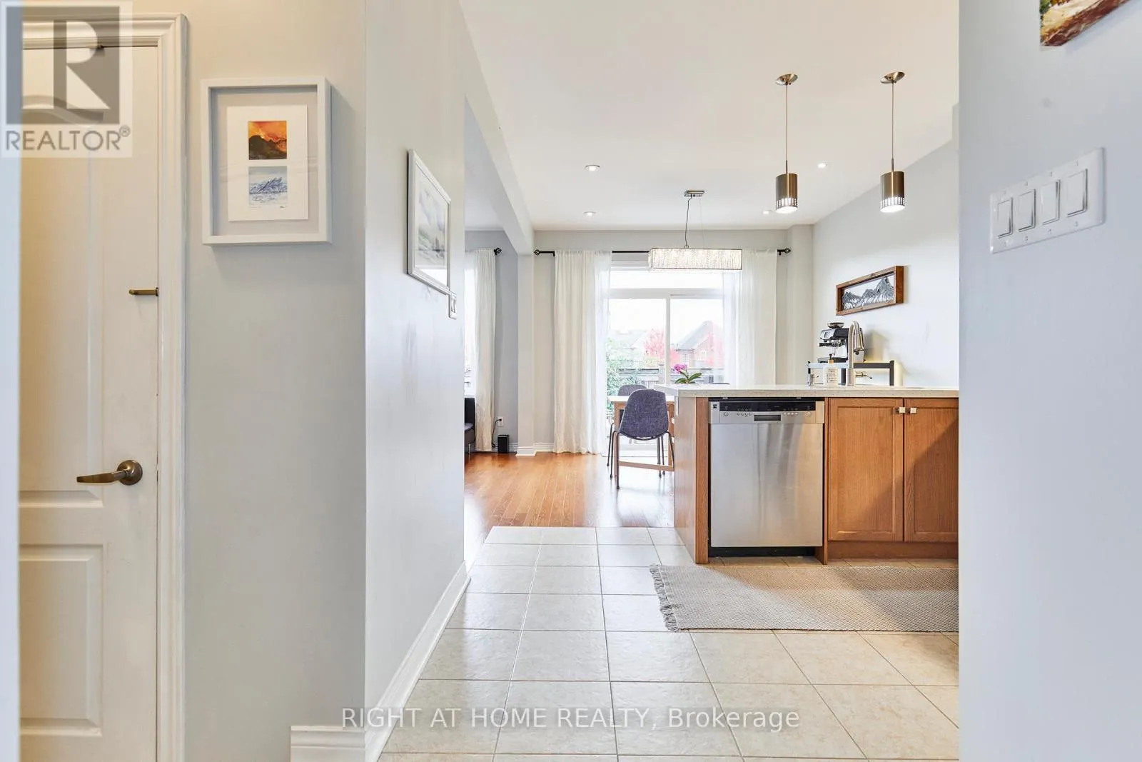 71 KEITH-WRIGHT CRESCENT