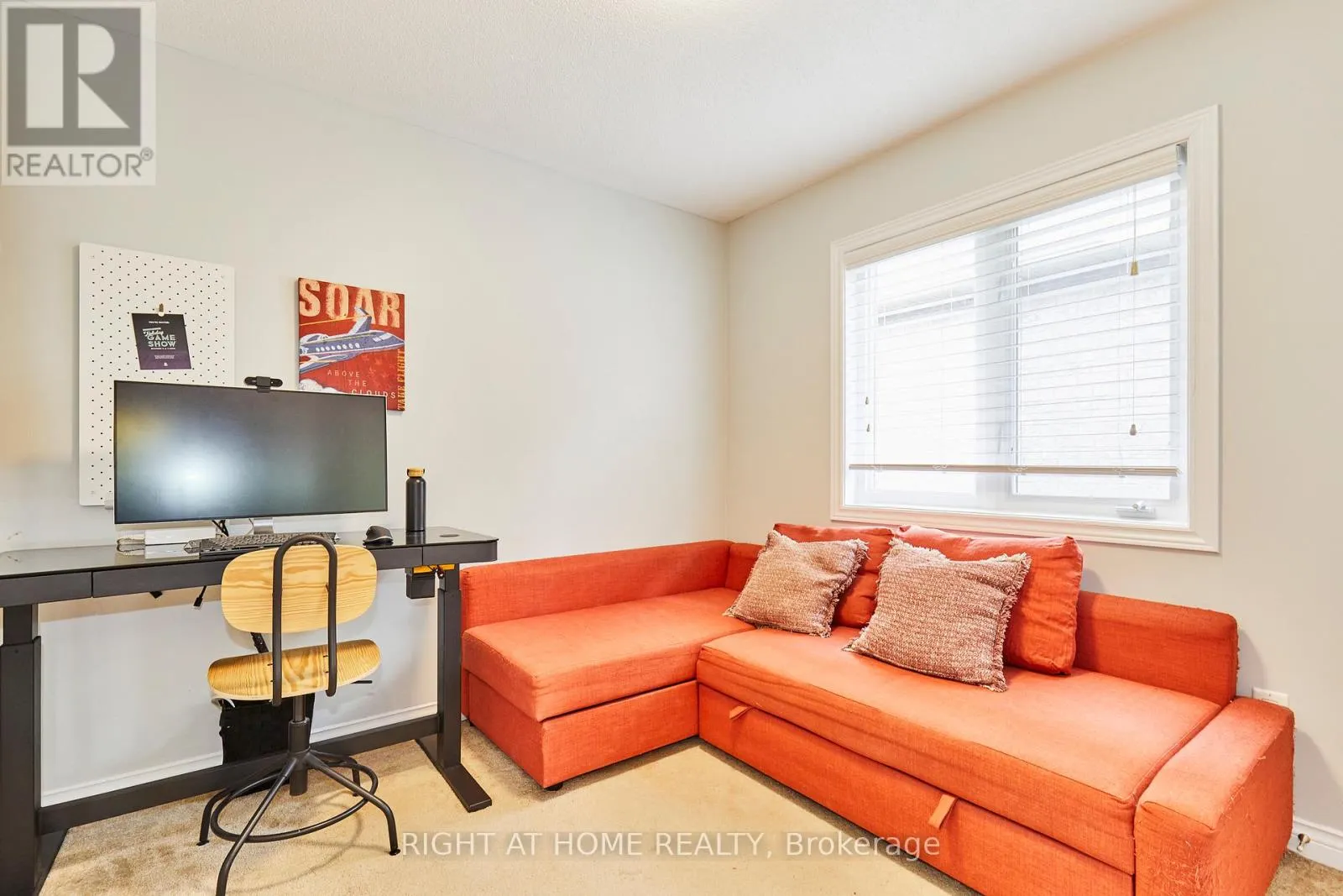 71 KEITH-WRIGHT CRESCENT