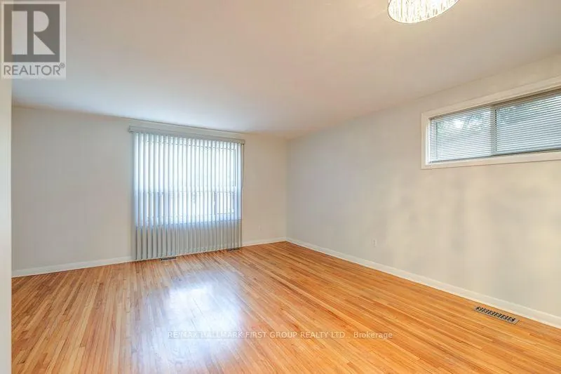 1000 WARDMAN CRESCENT