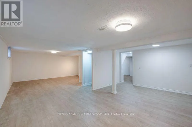 1000 WARDMAN CRESCENT