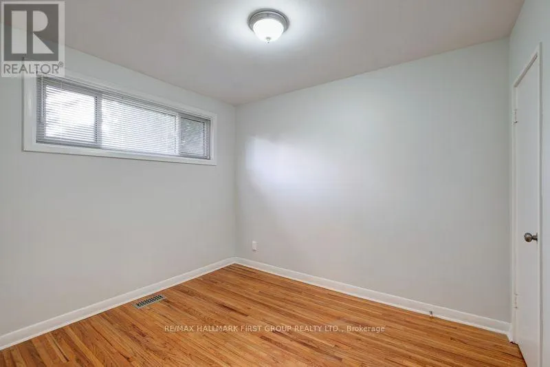 1000 WARDMAN CRESCENT