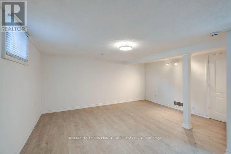 1000 WARDMAN CRESCENT