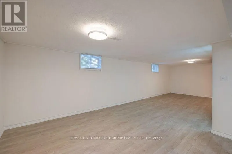 1000 WARDMAN CRESCENT