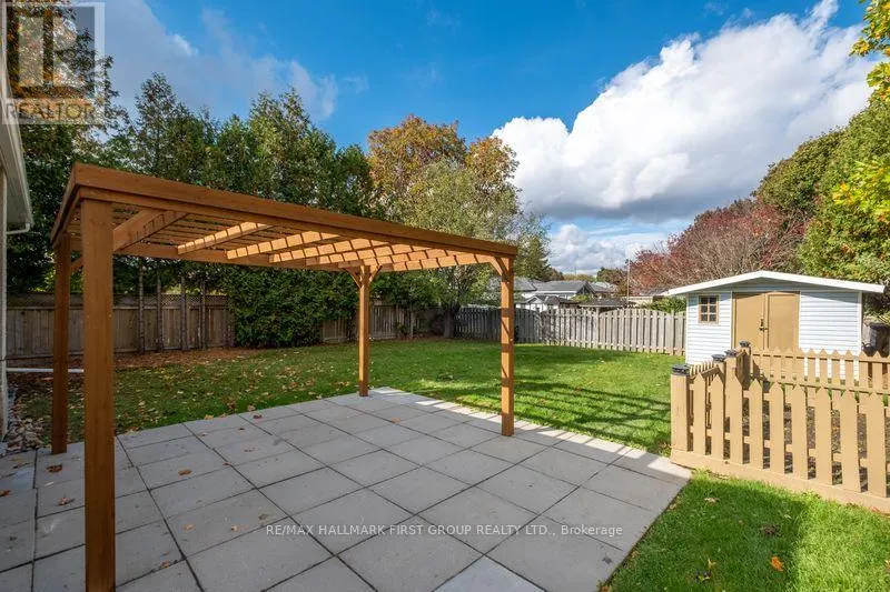1000 WARDMAN CRESCENT