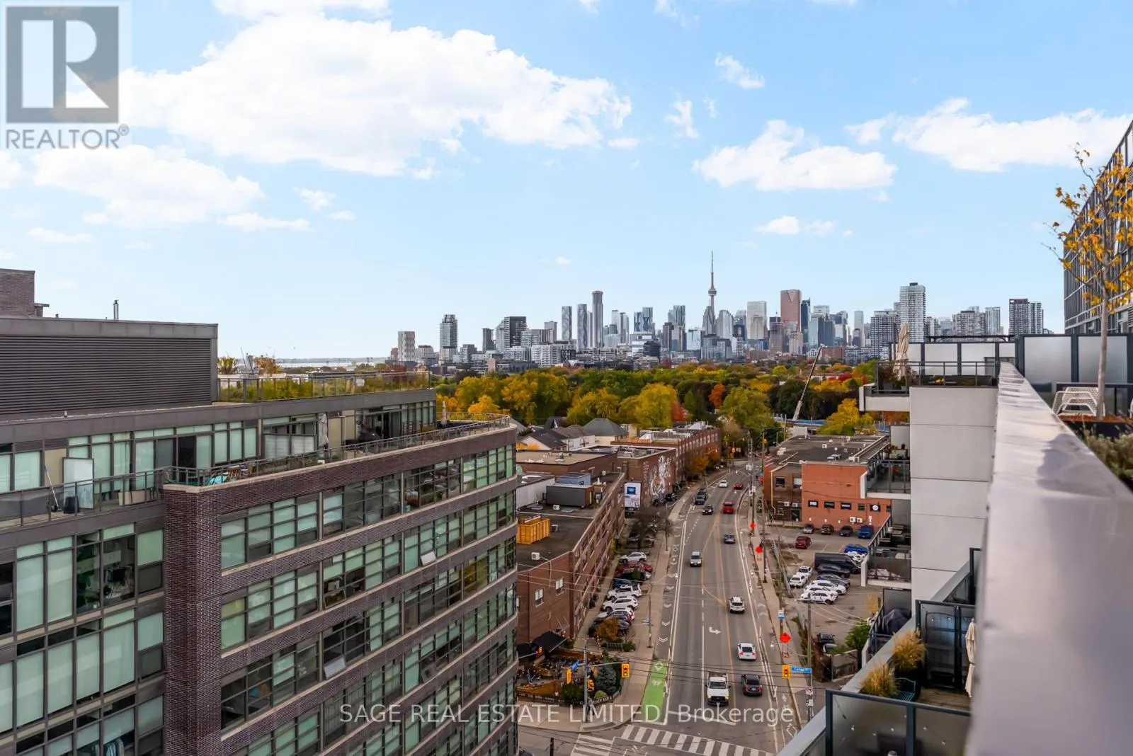 504 - 1190 DUNDAS STREET E