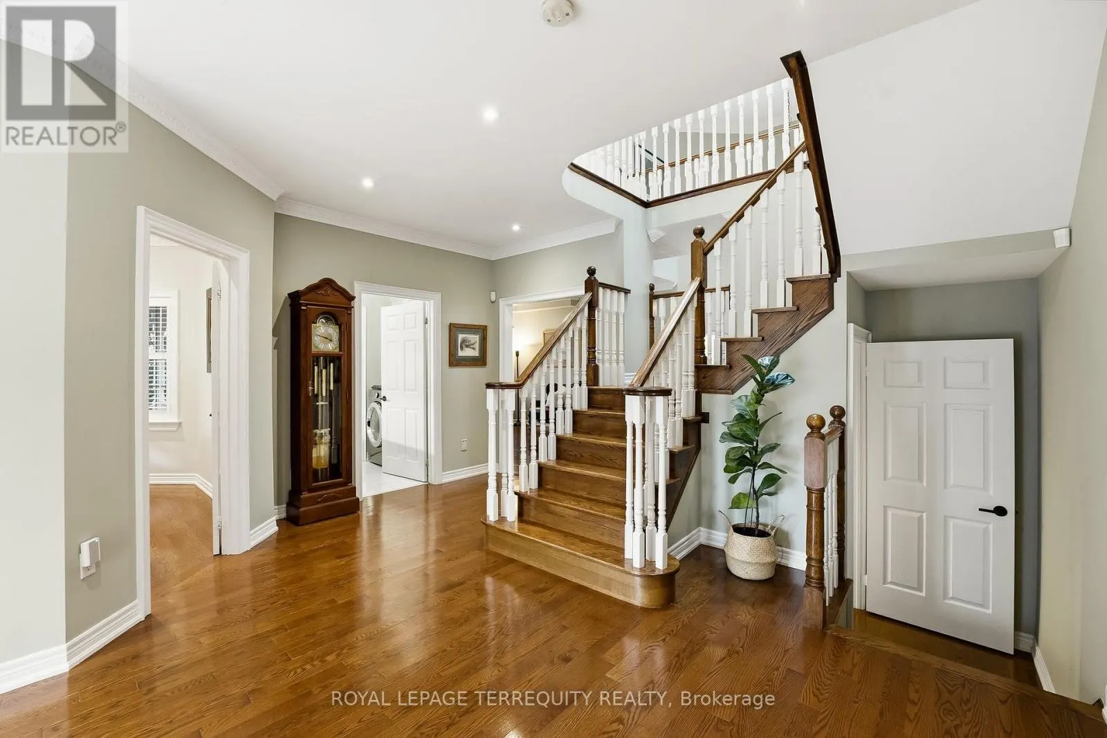 134 CASSELS ROAD E