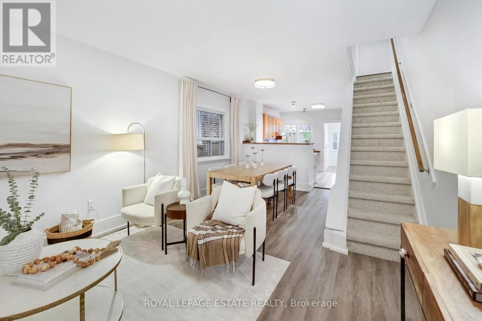 83 BASTEDO AVENUE