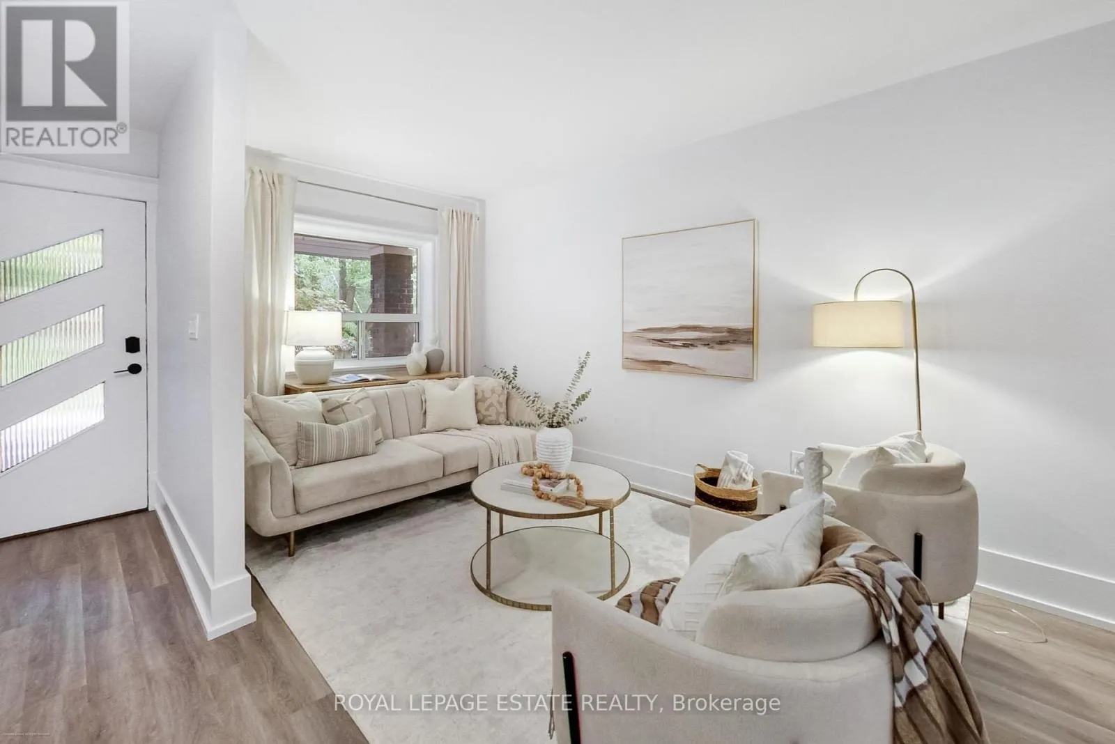 83 BASTEDO AVENUE