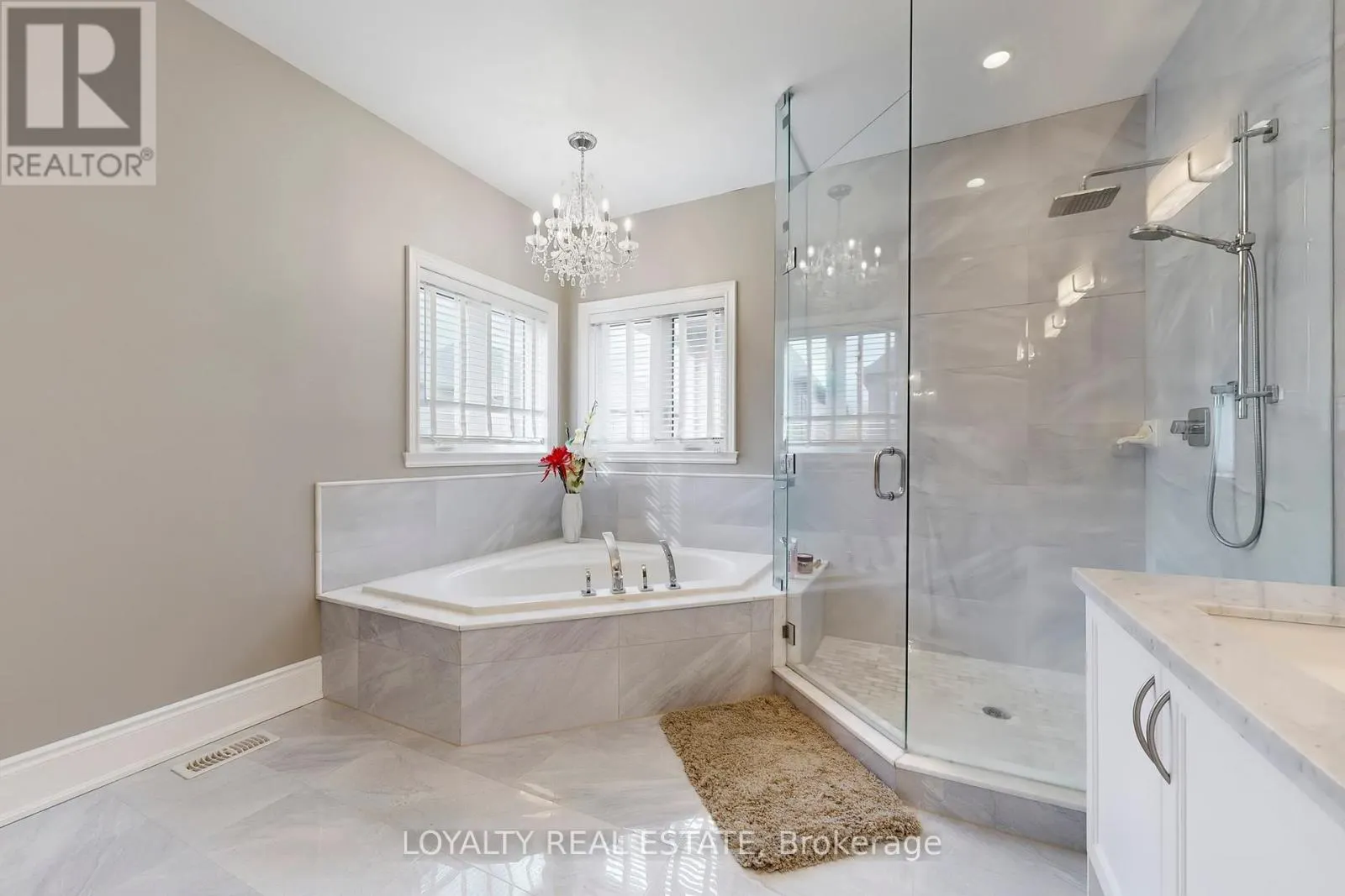 556 ROSEBANK ROAD