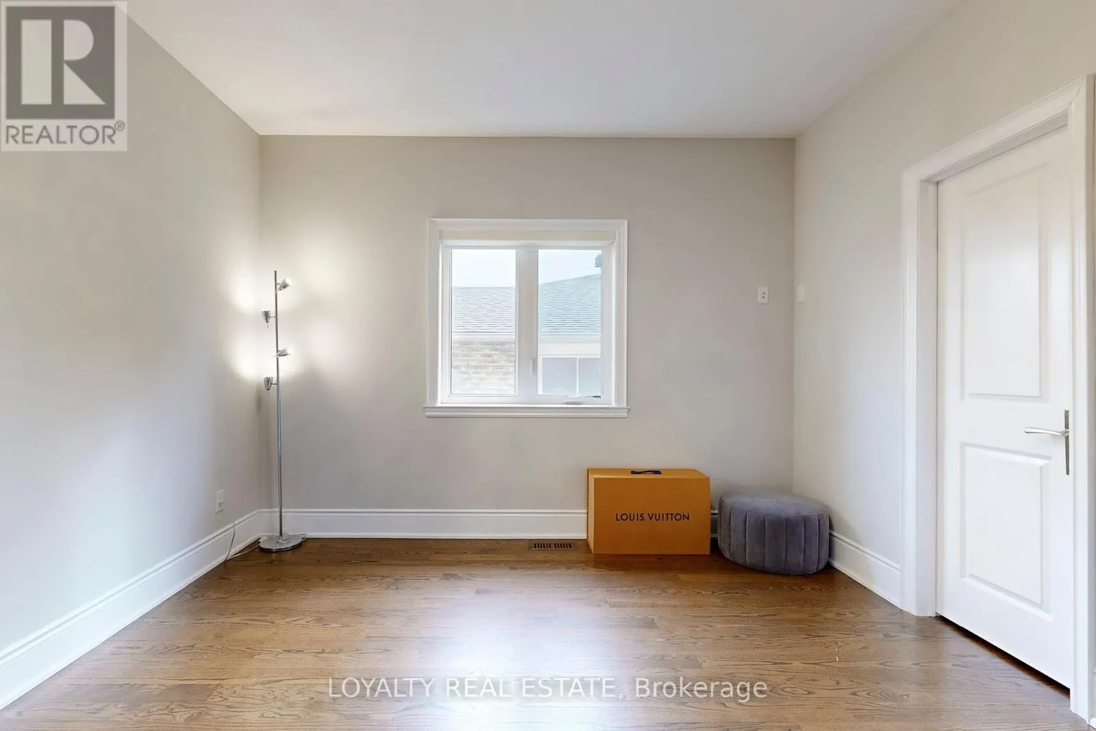 556 ROSEBANK ROAD