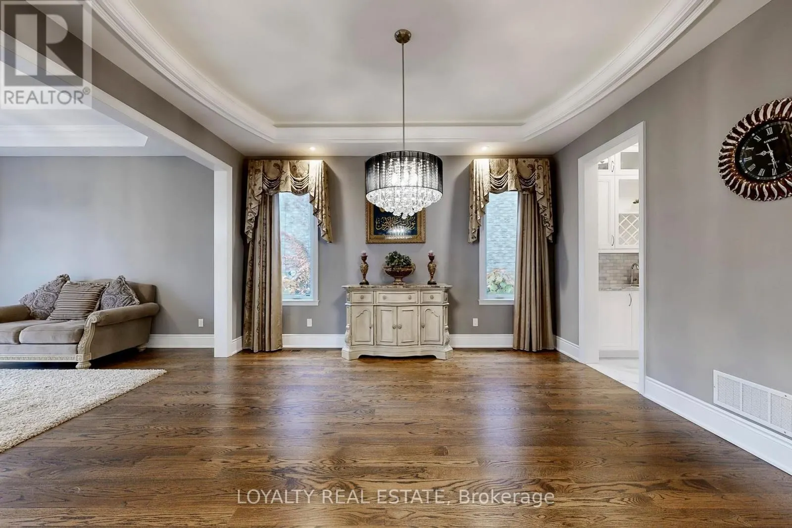 556 ROSEBANK ROAD