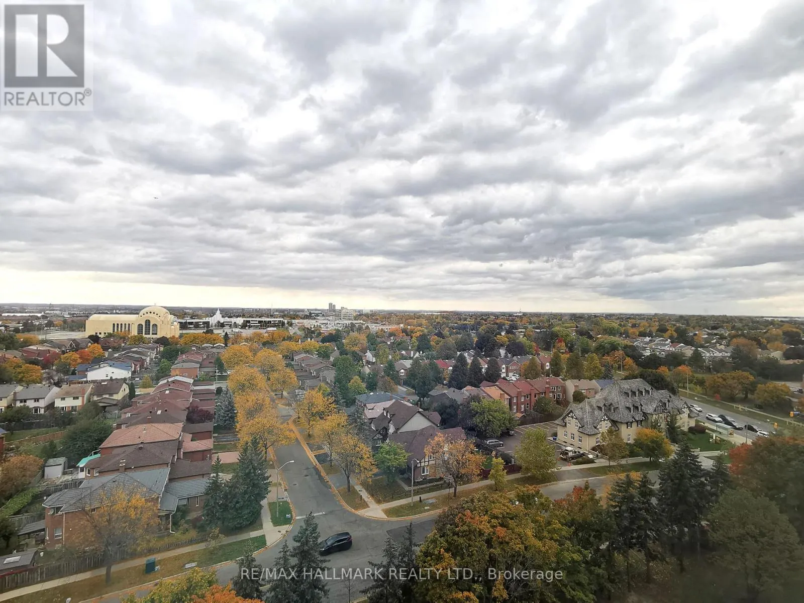 1239 - 25 BAMBURGH CIRCLE