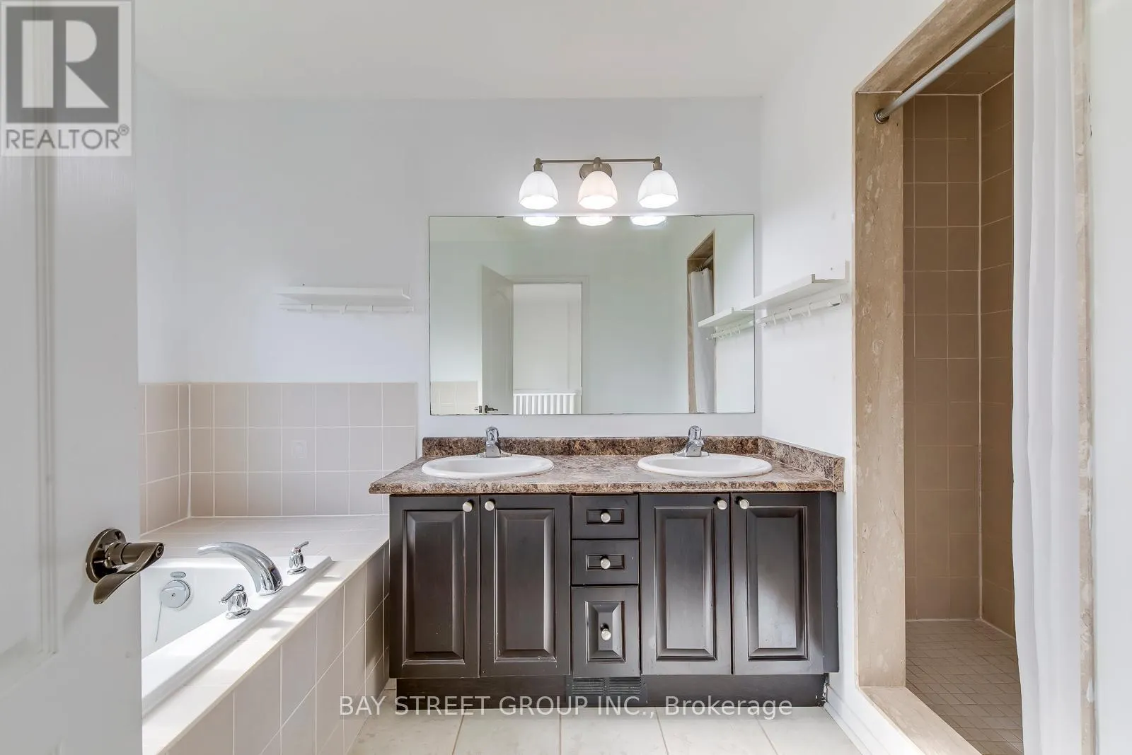 34 STAGECOACH CIRCLE