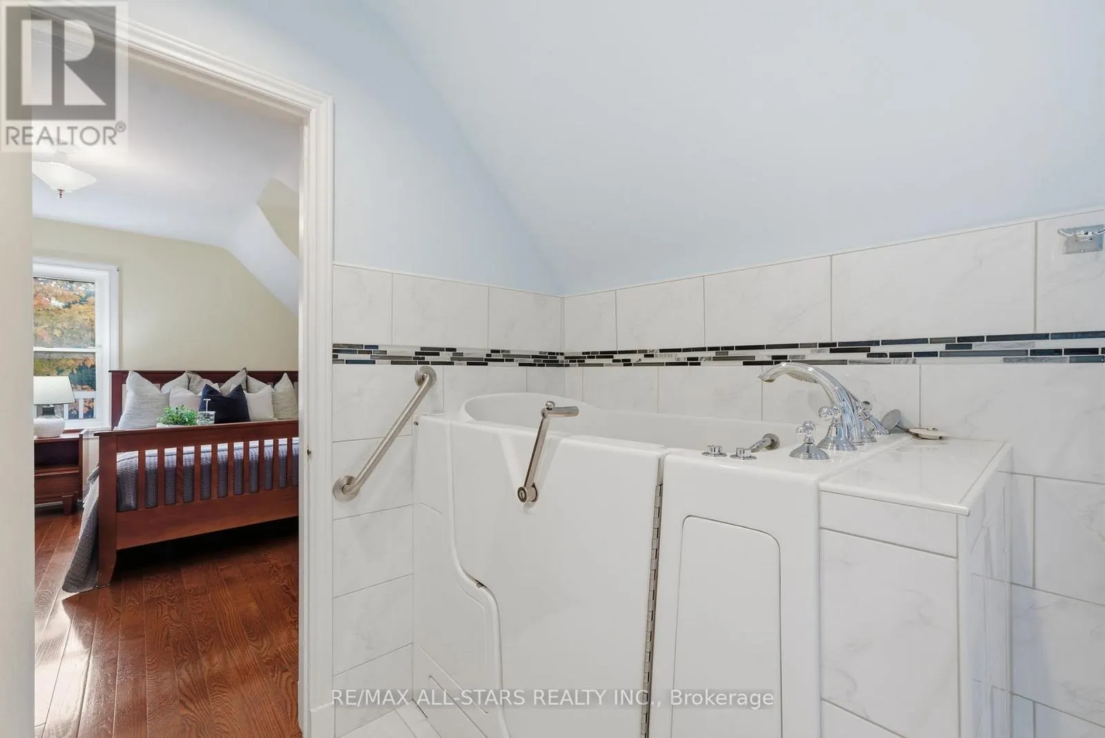 15173 SIMCOE STREET