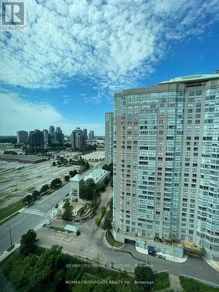 PH108 - 18 LEE CENTRE DRIVE