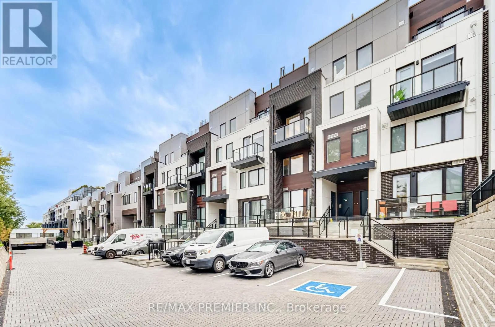 8 - 1479 O'CONNOR DRIVE