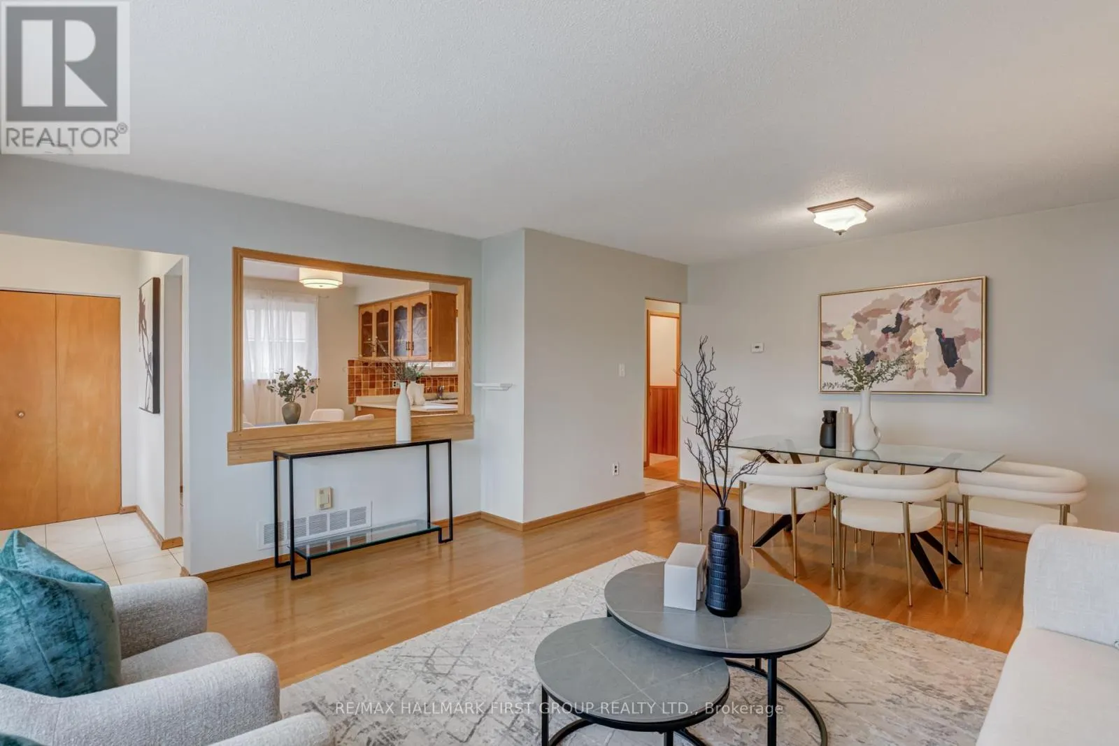 215 GUELPH STREET