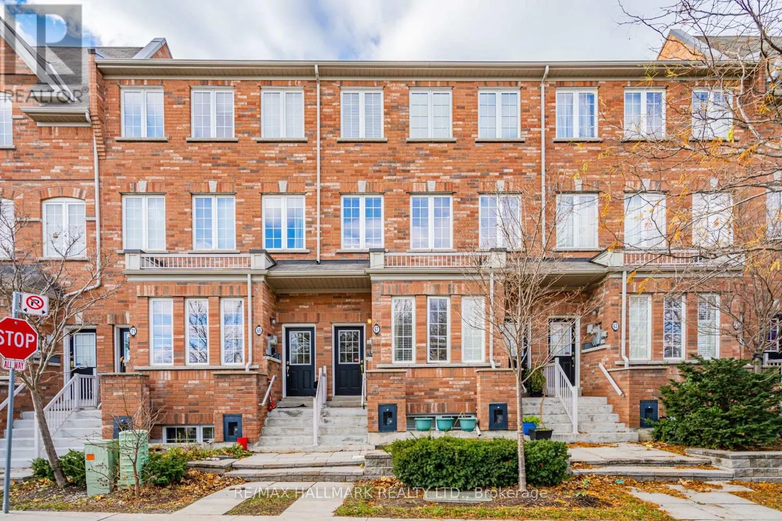67 ENROUTES STREET
