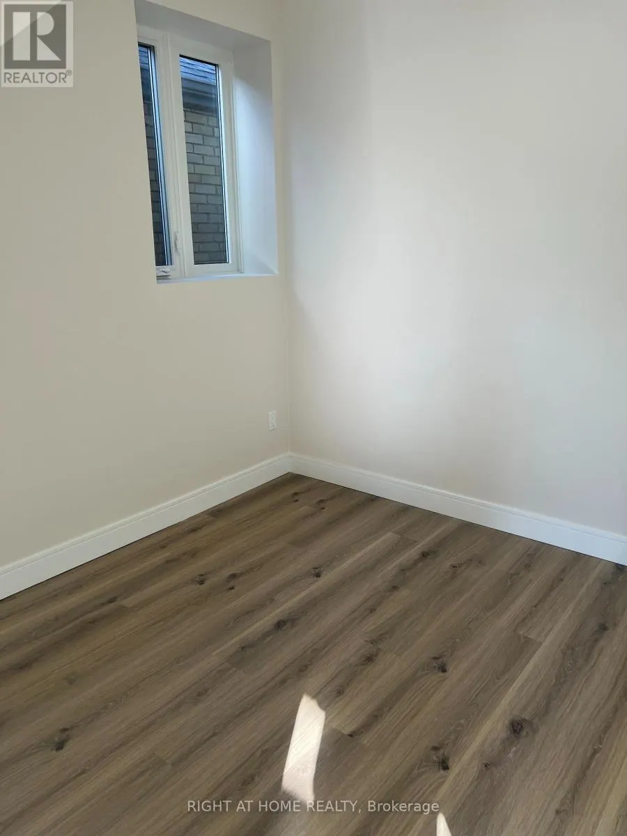 2 - 32 CADORNA AVENUE
