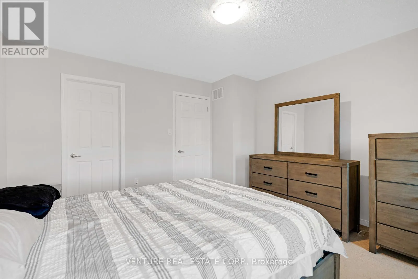 156 KINGSTON ROAD W